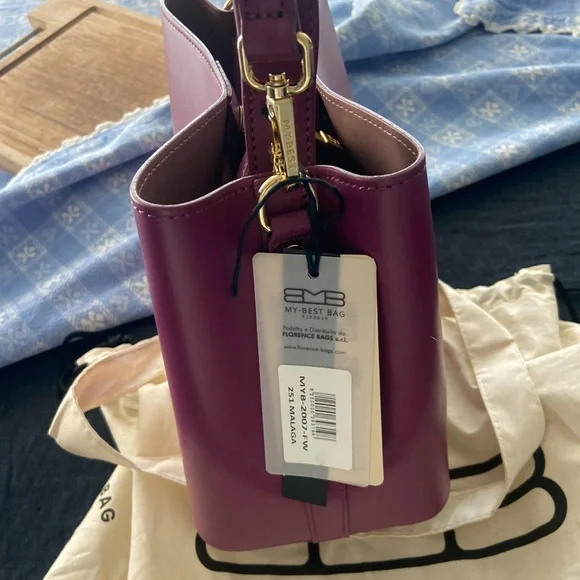 EVB Burgundy Leather Handbag Authentic - Picture 3 of 8